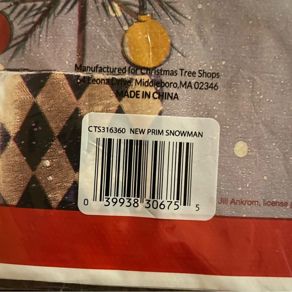 ⭐️FWP Holiday Tablecovers - Plastic - set of 4 - NWT